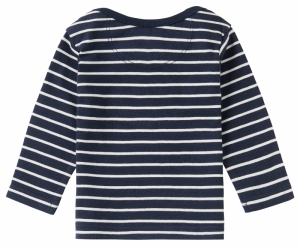 T-shirt   590